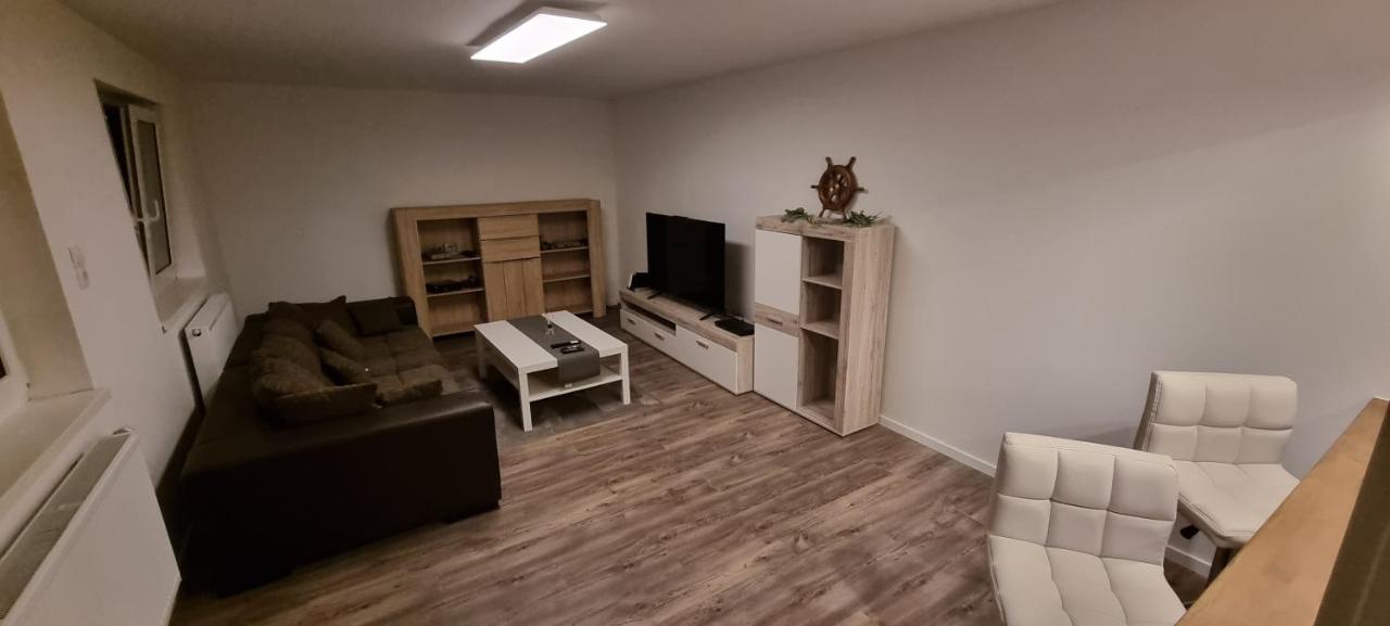 3 Zimmer Ferienwohnung In Jever Kültér fotó